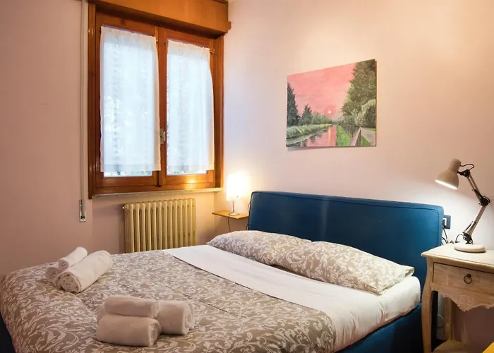 アパート Terrazza Alpina In Centro バルツィオ