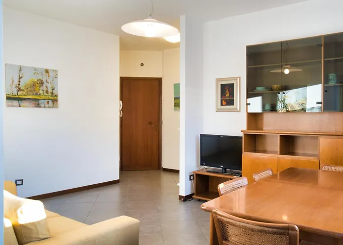 Terrazza Alpina In Centro バルツィオ